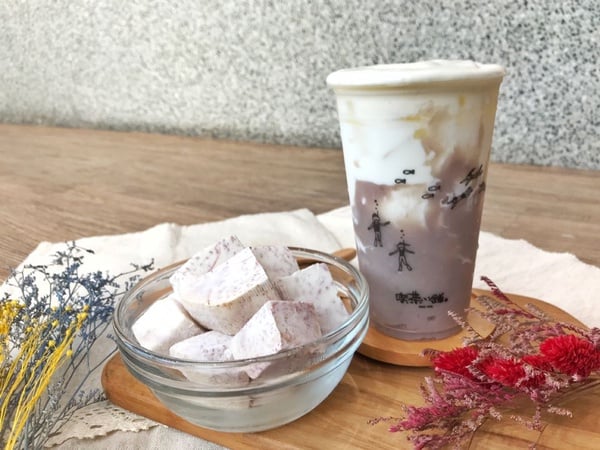 芋泥控必喝！喫茶小舖超夯「芋泥奶奶」回歸啦，還可免費加珍珠升級「芋泥波波」！