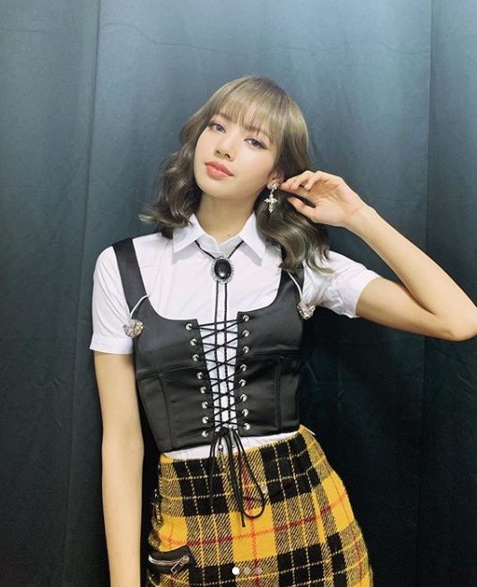 2019秋冬「捲髮」髮型推薦！Blackpink Lisa、吳謹言髮型網友討論度爆表，楊丞琳的捲髮點名率最高！