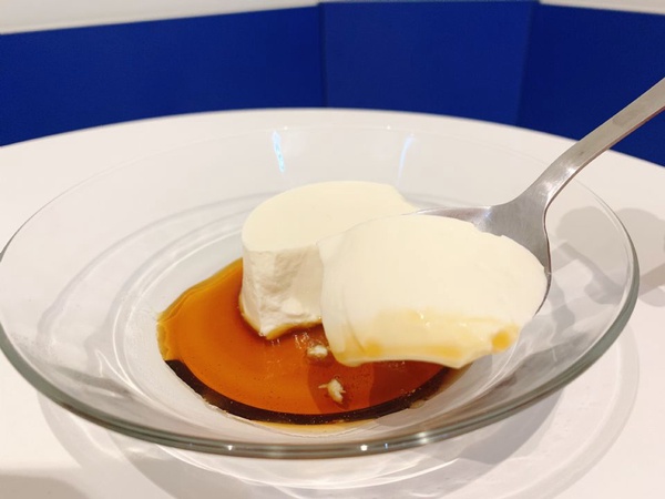 熱門打卡創意冰店「早點甜品 early ice」大推薦！炸麵包夾霜淇淋讓你體驗冰與火的衝擊美味！