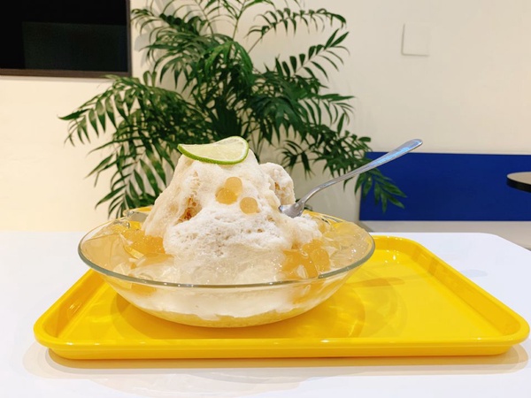 熱門打卡創意冰店「早點甜品 early ice」大推薦！炸麵包夾霜淇淋讓你體驗冰與火的衝擊美味！