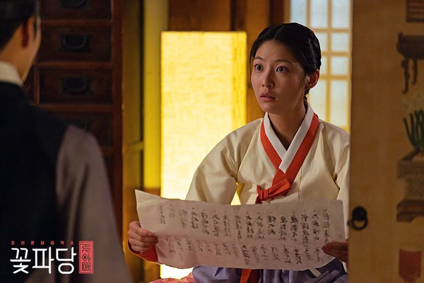 《花黨》集合古偶劇8大老梗！人設像《成均館緋聞》，金旻載、朴志訓都救不了的尷尬劇本