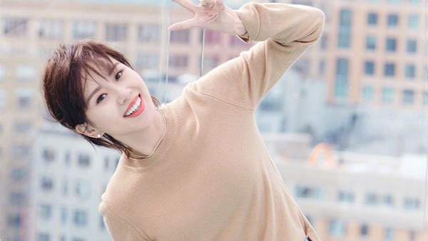 陸網評選女星好感指數排行榜TOP 10！趙麗穎進前十、楊紫奪第四，第一名不意外