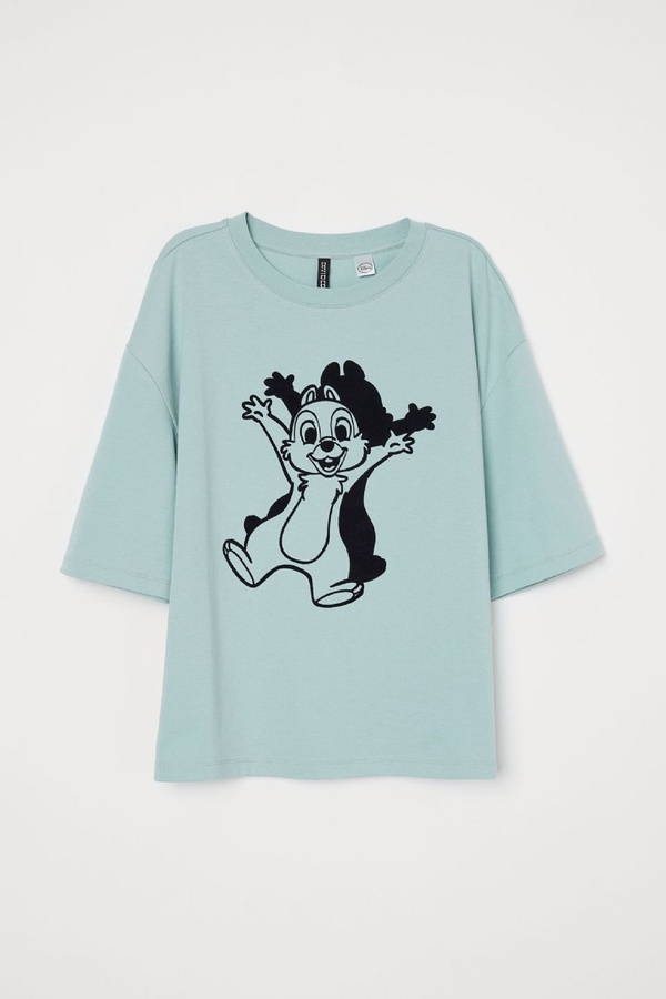 H&M X 奇奇蒂蒂聯名，休閒上衣、牛仔褲充滿超萌奇奇蒂蒂，快趁換季衝H&M爆買一波！