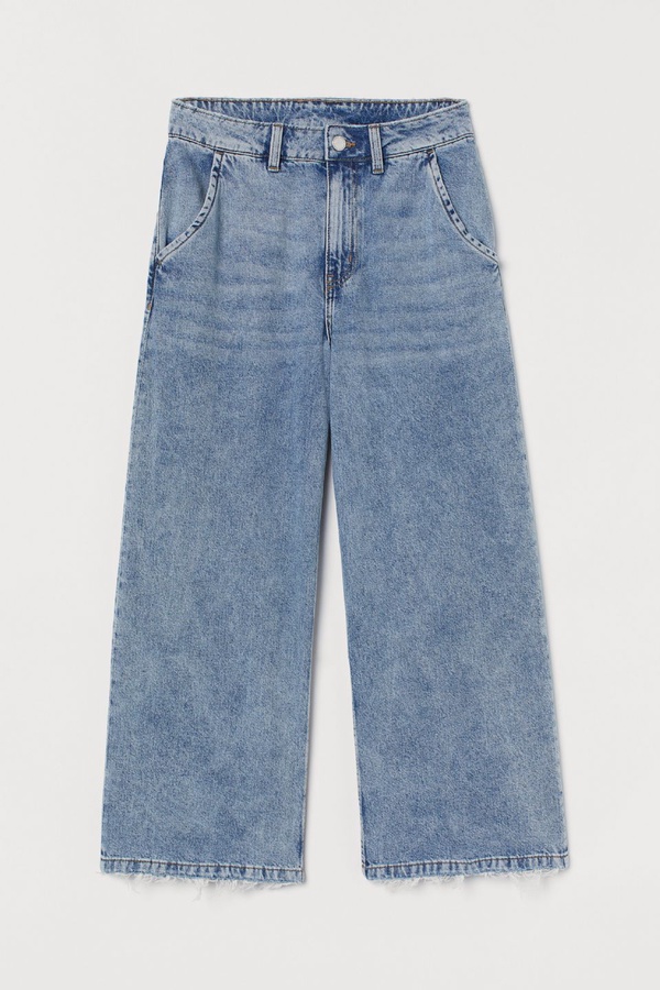 H&M X 奇奇蒂蒂聯名，休閒上衣、牛仔褲充滿超萌奇奇蒂蒂，快趁換季衝H&M爆買一波！