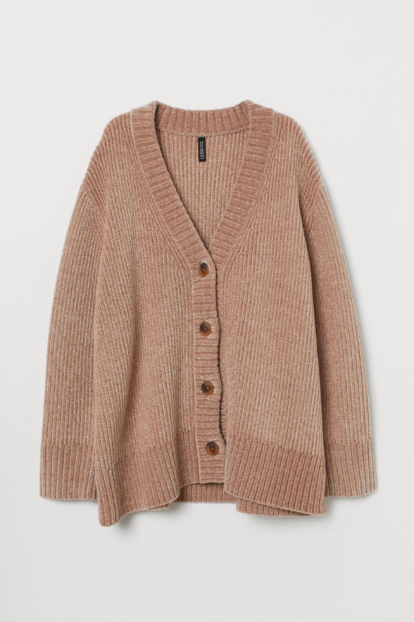 H&M X 奇奇蒂蒂聯名，休閒上衣、牛仔褲充滿超萌奇奇蒂蒂，快趁換季衝H&M爆買一波！