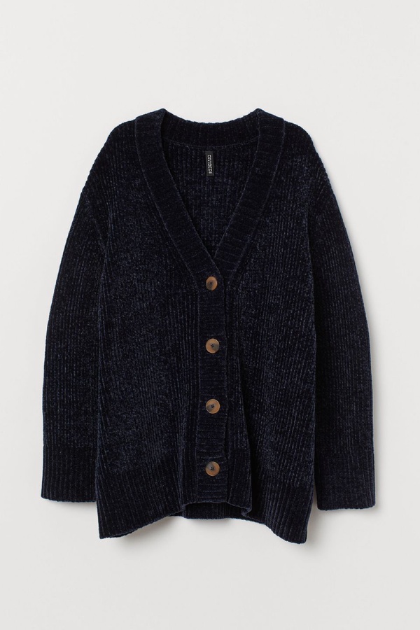 H&M X 奇奇蒂蒂聯名，休閒上衣、牛仔褲充滿超萌奇奇蒂蒂，快趁換季衝H&M爆買一波！
