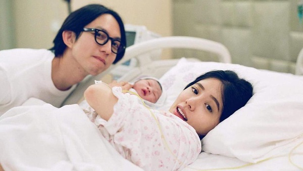 林宥嘉二寶 Pippi 滿月萌照曝光！細數林宥嘉、丁文琪恩愛日常，真的讓人超羨慕！