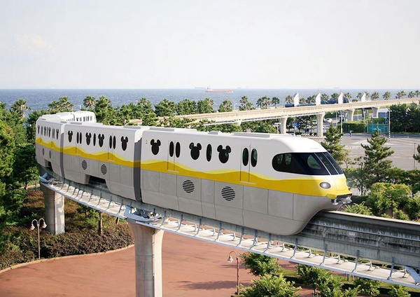 東京迪士尼全新「米奇單軌列車」！不管手環、座椅，還是車窗，都是滿滿的米奇造型～