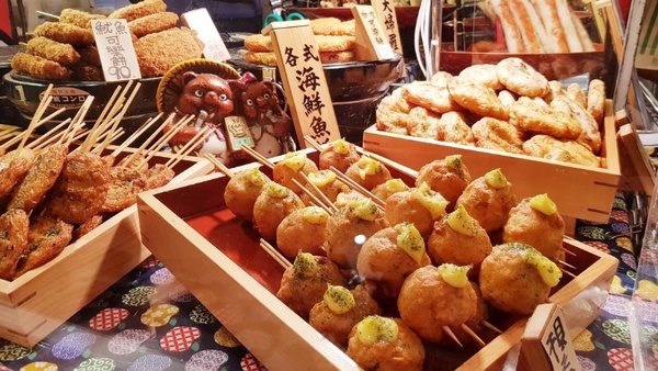 新光三越南西日本展！超多日本道地的小吃＆甜食，卡娜赫拉＆Mr.Friendly超萌人形燒也都有～