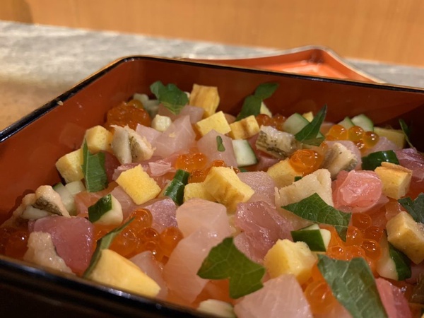 日本名店「冰見海鮮丼 粋鮨」台北首店登場，人氣「冰見特上海鮮丼、冰見特上握壽司」都是必點招牌！