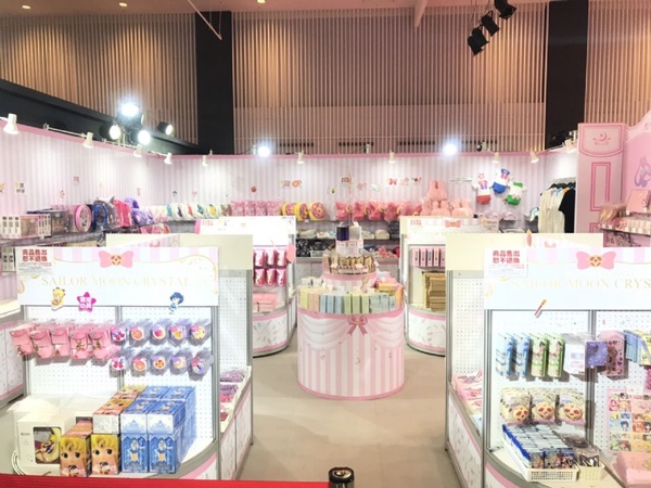 「美少女戰士快閃店」高雄登場！每日限量好禮，推出全新獨家「小小兔＆露娜」場景！