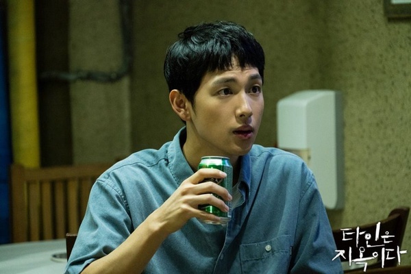 《他人即地獄》李棟旭X任時完10大愛情細節！一口一個親愛的、頂樓談天，根本「恐怖情人追妻記」