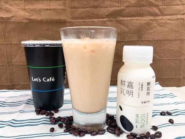 咖啡迷注意！全家便利商店推新品 「全家Let’s Café x鮮乳坊小農拿鐵」，就在全家每日限量上市