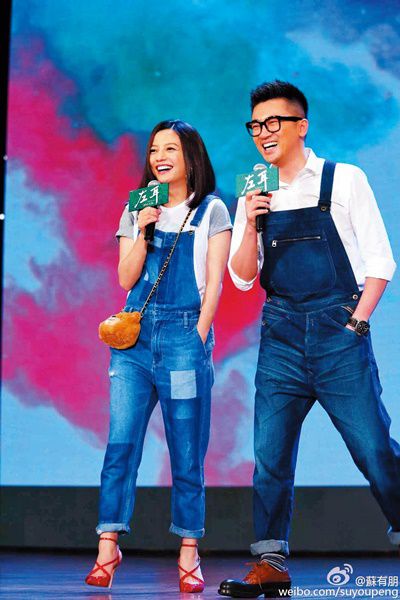 吊帶褲、大襯衫的時尚細節，達人沒有透漏的小細節趕快Follow！