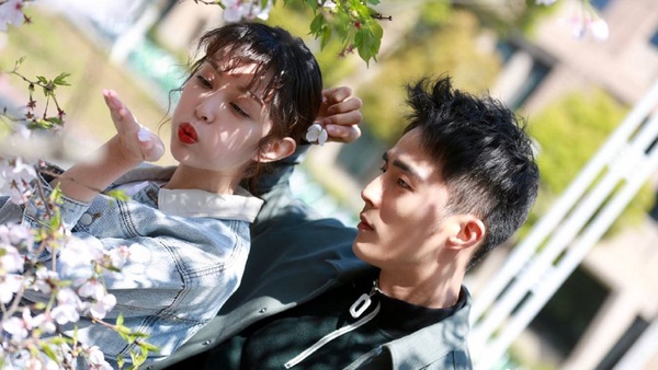 10月熱播甜寵陸劇的9位男主！《十年三月三十日》靳總、《我不能戀愛的女朋友》遲信選誰當十月男友