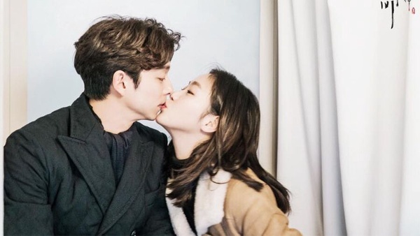 《最普通的戀愛》孔曉振讚金來沅超會吻！韓網評選7位「KISS匠人」，孔劉、朴敘俊吻功了得網友也肯定