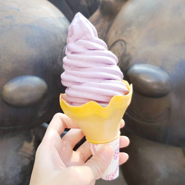 7-11「芋香霜淇淋」季節限定！使用台灣國產芋頭的「芋香霜淇淋」，即日起7-11限時2個月販售～