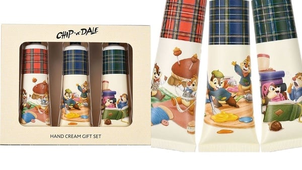 奇奇蒂蒂粉絲注意！日本Disney store奇奇蒂蒂秋季限定，滿滿蘇格蘭格紋，讓你的秋天充滿溫暖氛圍！