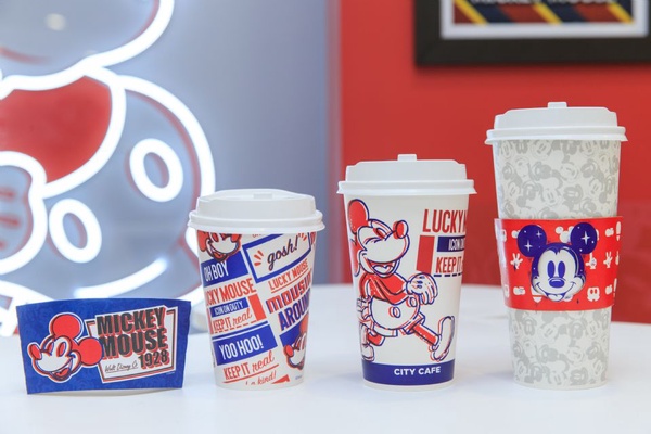 7-11米奇聯名門市！爆炸可愛的7-11「米奇與好朋友主題店」，裡面還有超多限定販售的米奇們！
