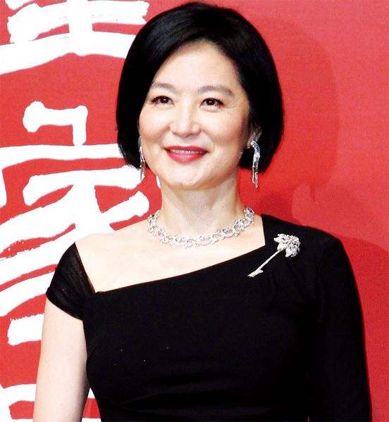 ［女神新指標］神級美女下巴！不用整型，全靠這招修容！