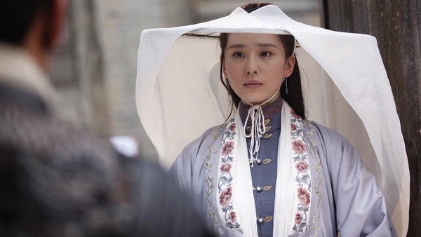 《陳情令》師姐江厭離化身斗笠俠女！12位戴斗笠的古裝女神，張鈞甯美豔、趙麗穎可愛