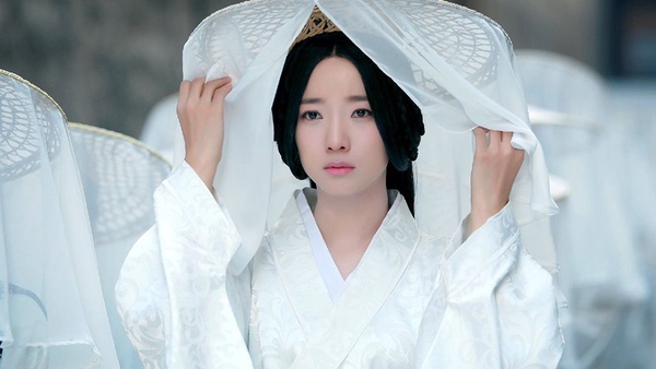 《陳情令》師姐江厭離化身斗笠俠女！12位戴斗笠的古裝女神，張鈞甯美豔、趙麗穎可愛