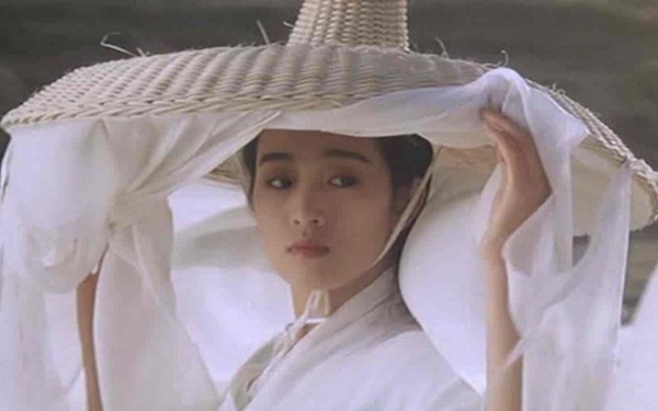《陳情令》師姐江厭離化身斗笠俠女！12位戴斗笠的古裝女神，張鈞甯美豔、趙麗穎可愛