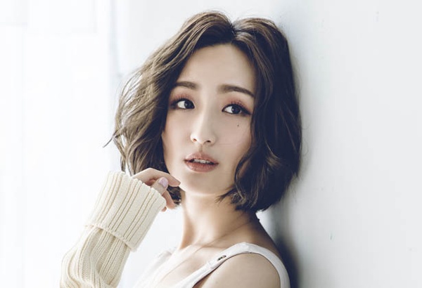 「我其實…不像外表看起來這麼冷。」可愛又怕生的貓系女子－柯佳嬿