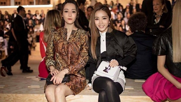 2020春夏時裝週13女星未修V.S.精修！秦嵐真瘦、沈月好像瘦，迪麗熱巴美腿竟然歪了
