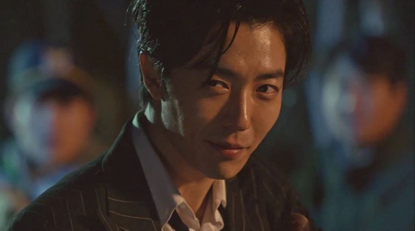 《他人即地獄》結局李棟旭、任時完好變態！網推7位暖男演「斯文敗類」，朴寶劍意外很帶感