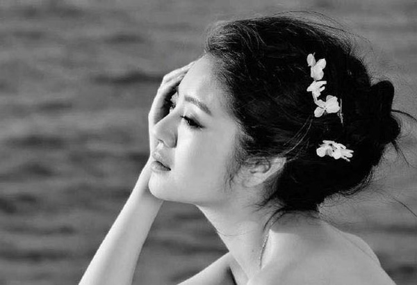 「我結婚，一定是為了愛情。」翻過「安式高牆」後，迎來的是最美麗的新娘－安以軒