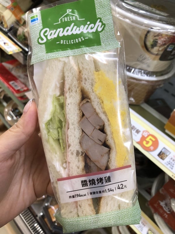 外食族全家、OK減脂餐推薦！6種減脂餐組合，熱量低、吃得飽、不重複，月甩5公斤不難！
