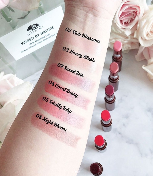 6款PTT網友好評「潤色護唇膏」推薦！BOBBI BROWN、雅詩蘭黛、DIOR顏色嫩到想激吻，雪花秀「宋慧喬色」招桃花必入手！