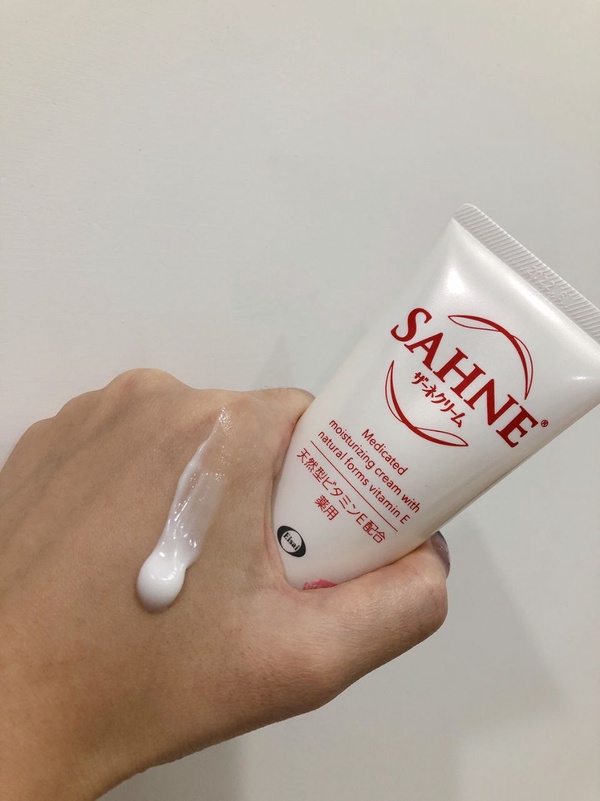 爛臉救星「乳霜」推薦！保濕抗老、高CP值款精選，HR繃帶乳霜、GA黑霜網友熱議不能錯過