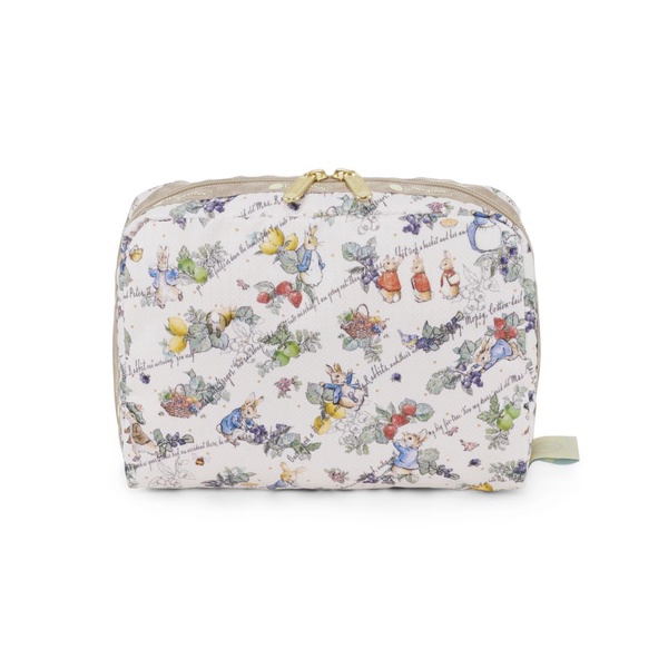 童年回憶湧現「彼得兔PETER RABBIT x LeSportsac」粉嫩手拿包、多夾層化妝包開賣囉!
