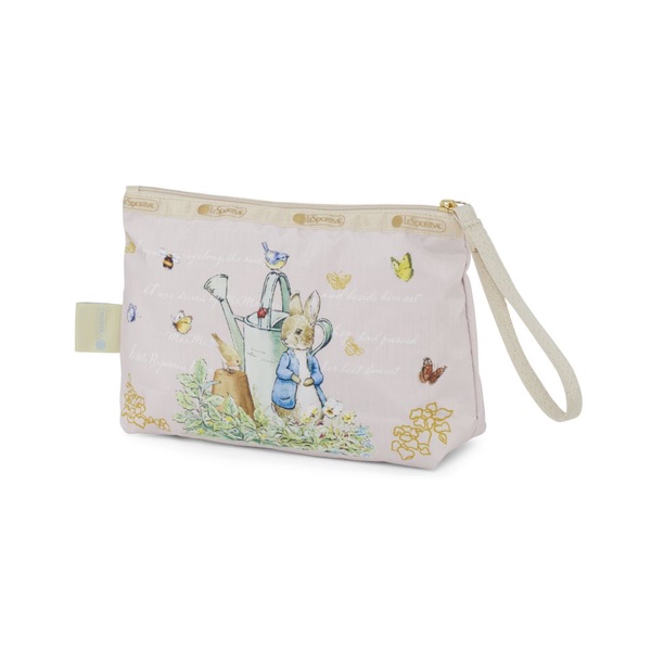童年回憶湧現「彼得兔PETER RABBIT x LeSportsac」粉嫩手拿包、多夾層化妝包開賣囉!