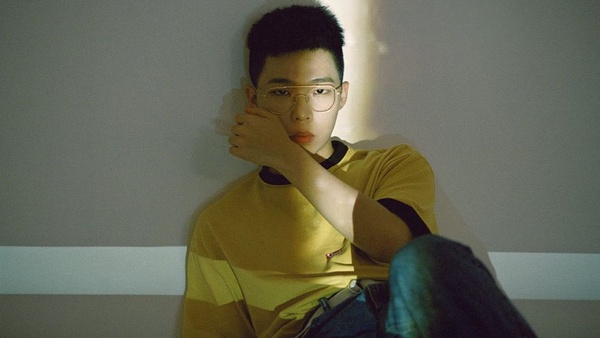 Jessica推半自傳小說《Shine》，還要拍成好萊塢電影！8韓星當作家，鄭雨盛寫書做公益，第4位寫小說一個月賣翻