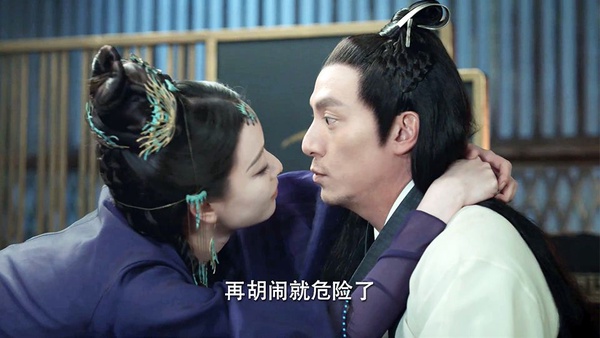 10個「醉酒吻」百看不膩！《世界欠我一個初戀》含糖量超標，楊紫《親愛的，熱愛的》直接咬上去