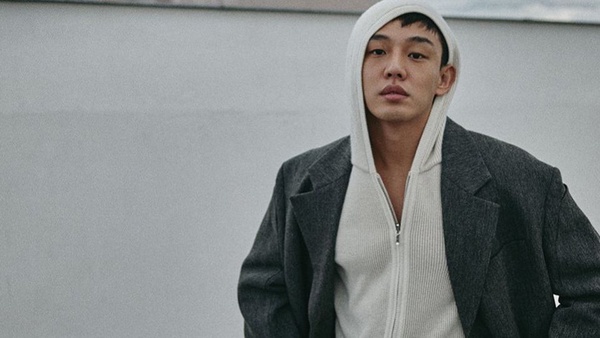 25歲雪莉驟逝，眾韓星發文哀悼，劉亞仁長文緬懷「在我眼裡，她是一個英雄」，真摯發文引共鳴