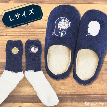 哆啦A夢變身復古藏藍色！日本郵局「哆啦A夢」居家商品，推出情侶外套、睡眠襪，軟綿綿舒適質感這裡買！