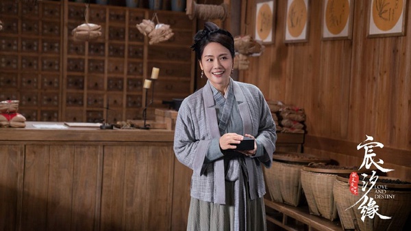 《還珠格格》上線Netflix！10位主演新/舊照對比，永琪變韓國歐爸，爾康卻飄大叔味