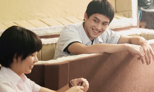 《通靈少女2》讓人好失望？阿樂「神奇附身」、話劇社像小學生，《通靈少女2》這6點讓人看不下去，超想轉台！