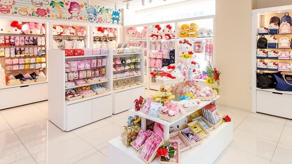 Kitty粉絲衝了！日本沖繩三麗鷗主題飯店「 HOTEL OKINAWA with SANRIO CHARACTERS」開幕啦！來沖繩就讓Hello Kitty、布丁狗陪你睡~