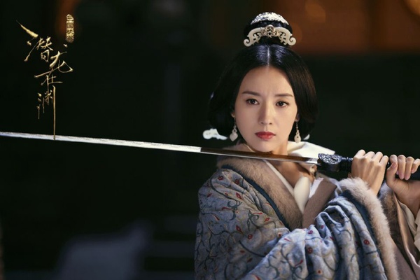 《三國機密》隱藏7位古裝女神！《如懿傳》富察皇后變冷艷殺手，萬茜成最美皇后