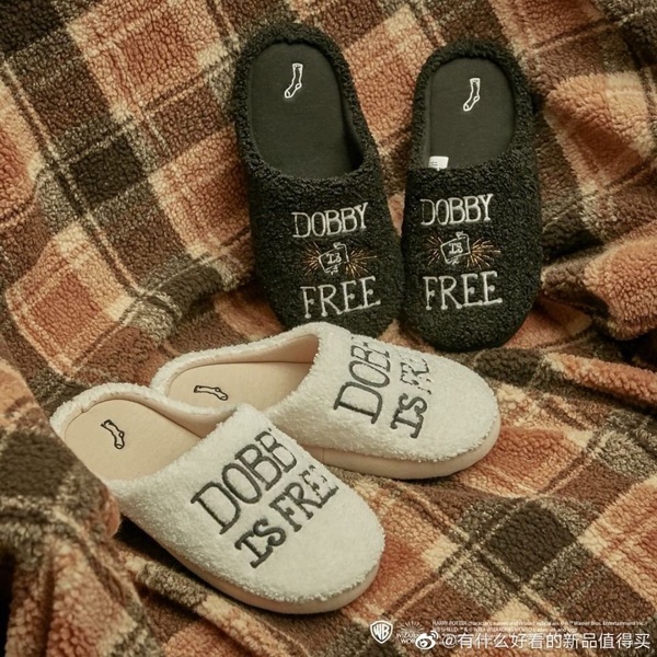韓國SPAO X 哈利波特 三度聯名！4大學院毛衣、羽絨外套，DOBBY拖鞋、提袋，哈利波特迷冬日必備！