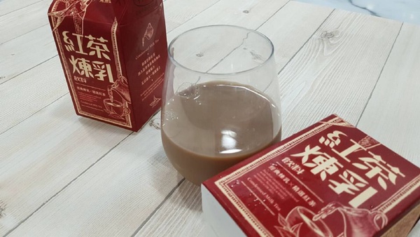 飛燕煉乳紅茶＆咖啡在7-11！超狂7-11推出飛燕煉乳紅茶＆咖啡，濃郁的滋味真的一定要喝喝看～