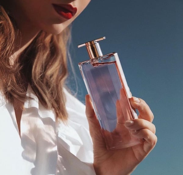 美到像藝術品！特搜2019秋冬「絕美香水」新品，YSL新香美哭、NARS還有首款惹火淡香精