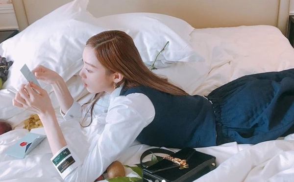 2019女星「秋冬髮色」圖鑑！LISA髮色點名率超高、Jessica、李聖經棕髮色顯白又顯嫩，秀智根本仙女下凡！