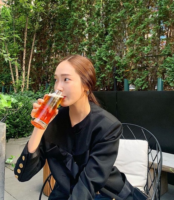 2019女星「秋冬髮色」圖鑑！LISA髮色點名率超高、Jessica、李聖經棕髮色顯白又顯嫩，秀智根本仙女下凡！