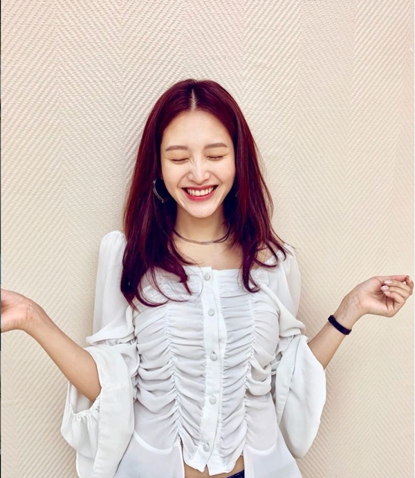 2019女星「秋冬髮色」圖鑑！LISA髮色點名率超高、Jessica、李聖經棕髮色顯白又顯嫩，秀智根本仙女下凡！